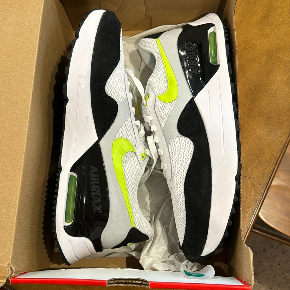 NIKE MENS 13 AIR MAX